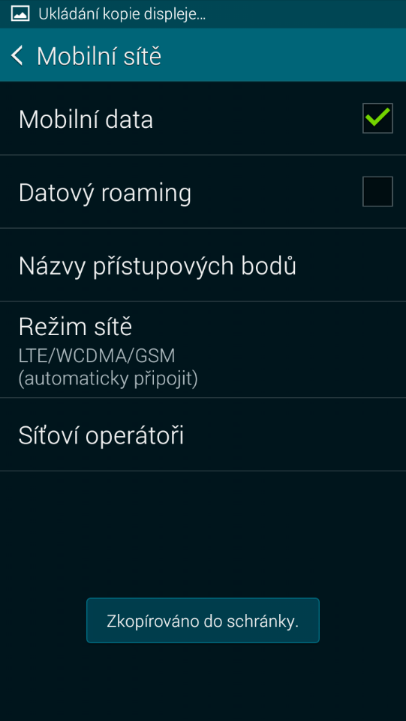 Zde zkontrolujte Mobilní data (zelená fajfka zapnuto, internet je povolen).