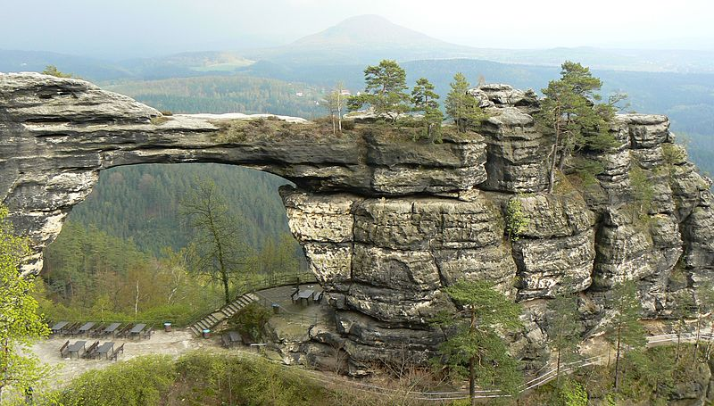 Základní škola Nový Bor, náměstí Míru 128, okres Česká Lípa, příspěvková organizace e mail: info@zsnamesti.cz www.zsnamesti.cz telefon: 487 722 010 fax: 487 722 378 Registrační číslo: CZ.1.07/1.4.00/21.