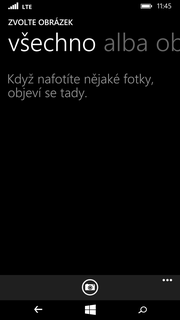 5. Můžete vybrat fotku z galerie a nebo vyfotit novou pomocí foťáku. Ten zapnete stisknutím tlačítka se symbolem foťáku. 6.