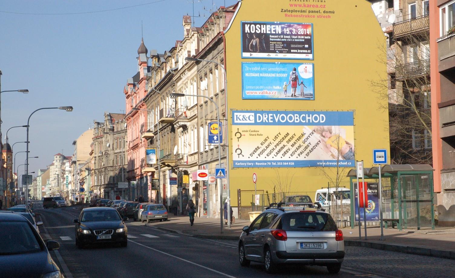 Billboard na ul. Sokolovská, Karlovy Vary První informační setkání k pěstounské péči proběhlo 7. května v Ostrově, v prostorách Oranžérie Václava Havla v Městské knihovně.