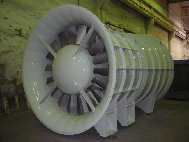 14 KAPITOLA 3. SYSTÉM VĚTRÁNÍ TUNELU 3.2.2.2 Axiální ventilátory ve strojovnách vzduchotechniky Příčné větrání je realizováno pomocí strojoven vzduchotechniky.