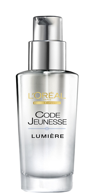 Intenzivní denní krém Youth Code Lumiere Concentrated Cream, Kód mládí Lumiere koncentrovaný krém dodá vaší pleti světlo a okamžitě rozzáří vaši tvář.