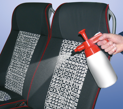 Profesionální OMNIplus čištění a utěsňování potahových látek sedadel. pro dvojsedačku 1.045, Kč* OMNIplus čištění a utěsňování potahových látek. V našich vozidlech se sedí pohodlně a čistě.
