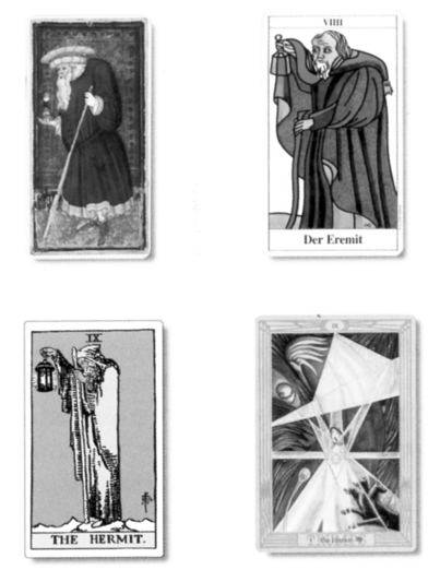 Poustevník ve Viscont a Sforz tarotu v tarotu z Marseille v Rider-Waite tarotu v Crowleyho tarotu Mnohé z četných rekonstrukcí, které se objevují od 80. let 20.