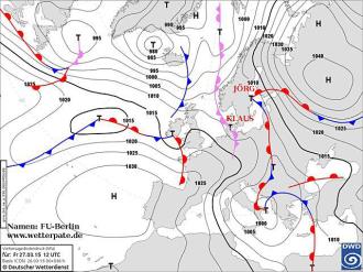 Co meteorologové sledují a používají Aby meteorologové byli schopni předpovídat počasí, vytvářejí mapy, které