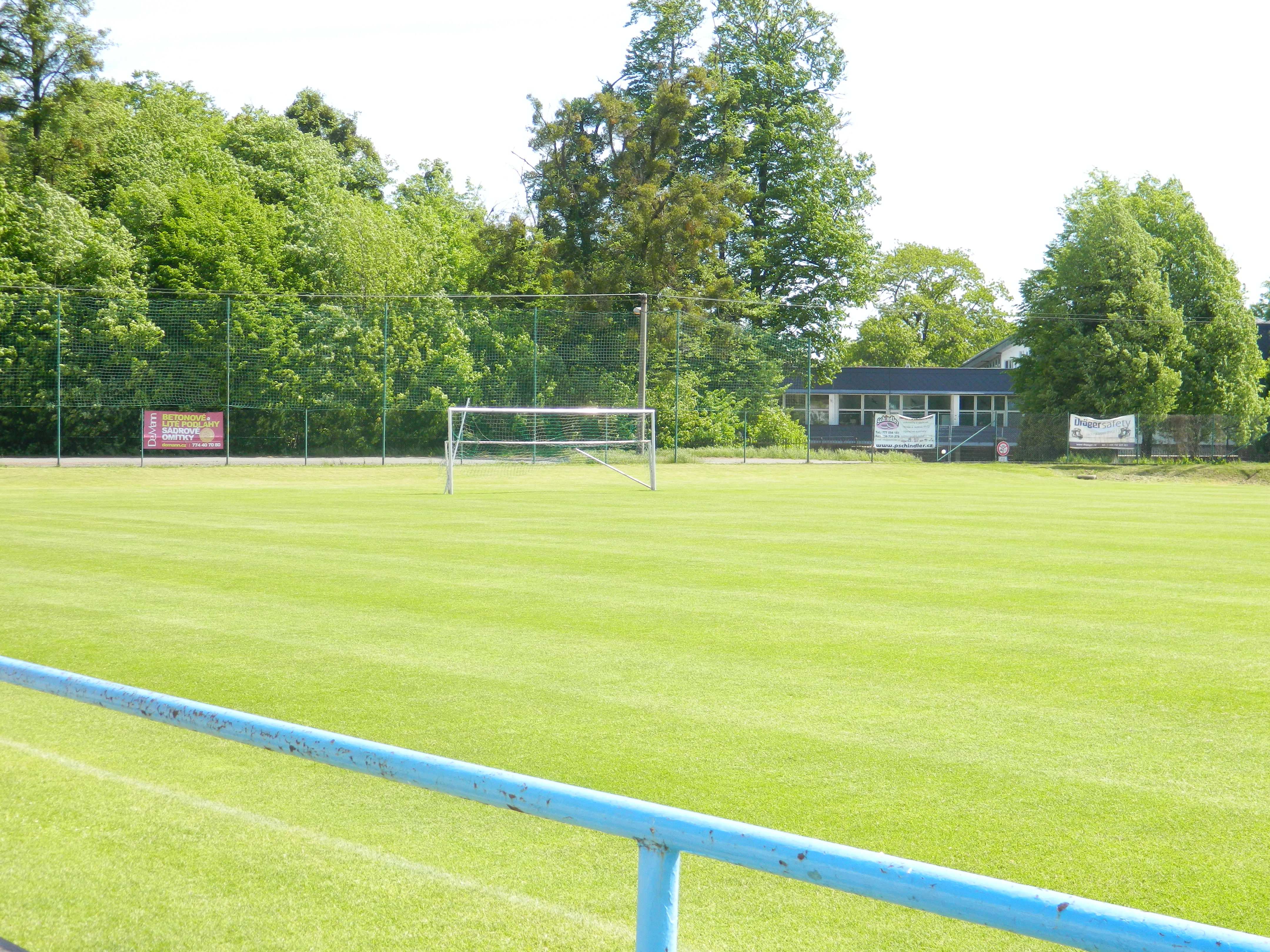 Šilheřovický zpravodaj Květen 2015 FOTBAL BEZ HRANIC