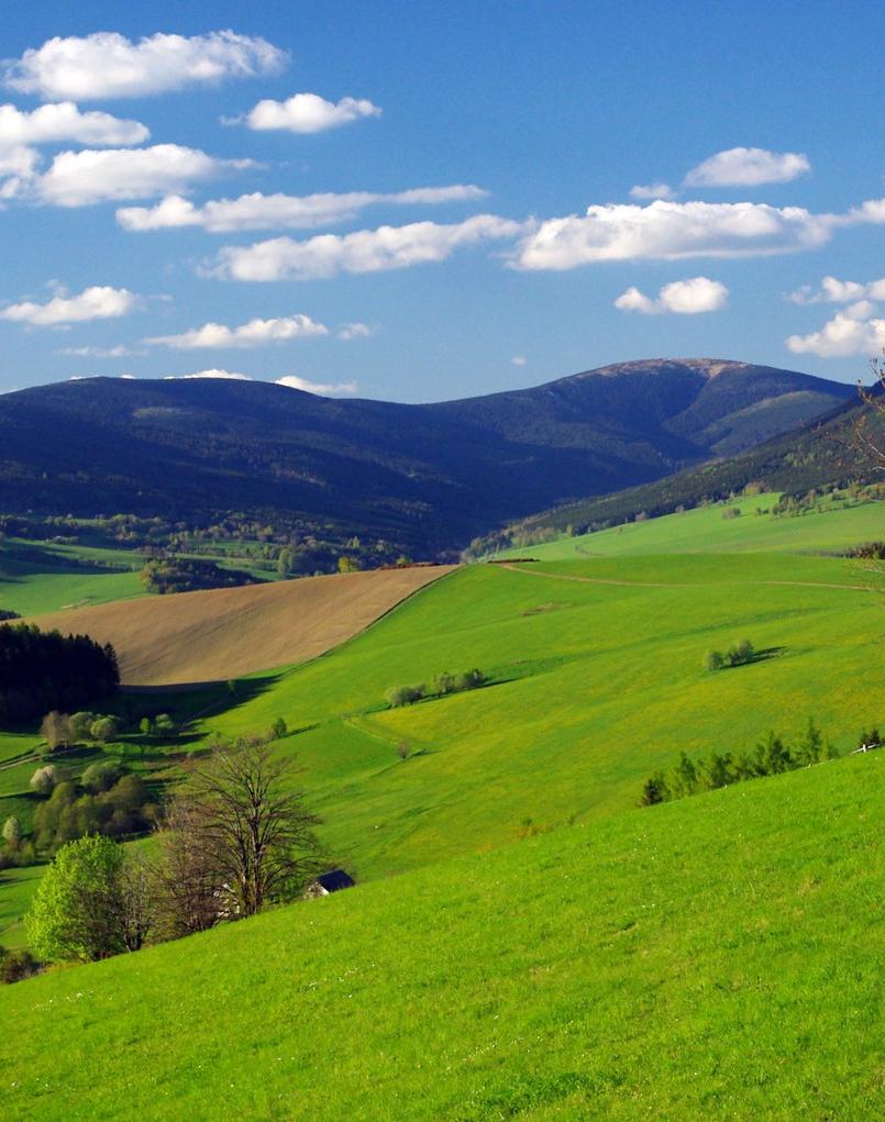 Z geomorfologického hlediska leží Česko na rozhraní dvou horských soustav.