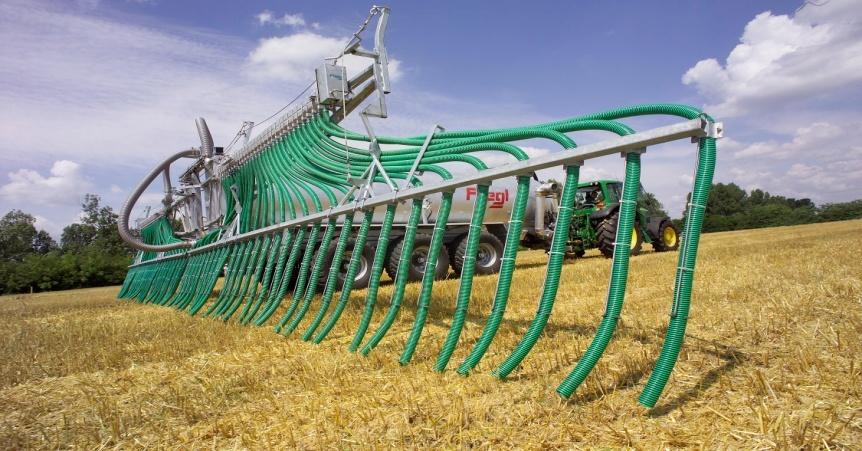 Digestát = kvalitní organo-minerální hnojivo Stabilizovaný zbytek po fermentaci (tzv.