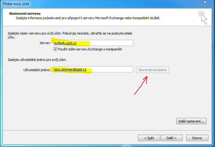 Obrázek 7d Ruční nastavení Outlooku 2010 pro Exchange V následujícím kroku je nutno vyplnit název poštovního serveru Exchange. V případě Univerzity Palackého je to outlook.upol.cz.