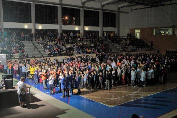 Pozvánka na basketbalový turnaj 3. ročník mezinárodního vánočního turnaje v Plzni Termín: 26. 28. 12.