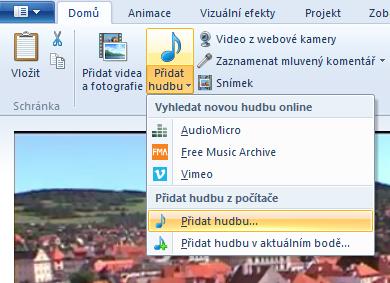 8) Přistoupíme k doplnění titulků. Vybereme fotografii, ke které chceme titulek přiřadit a v kartě Domů skupině Přidat stiskneme tlačítko Titulek.