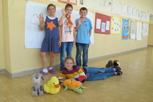 Projekt Reminiscence 4. třída 17. září jsme měli úvod do česko-německého projektu "Als Oma klein war".