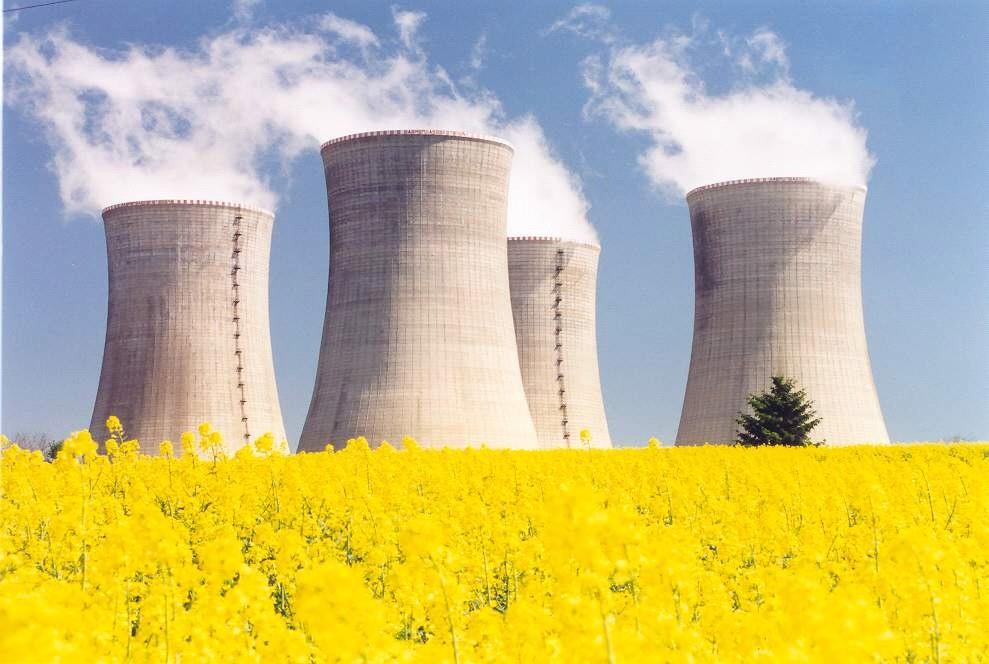 Jaderné elektrárny Bohunice 1010 MW Mochovce 940 MW Jaderná elektrárna Bohunice Instalovaný výkon: 1010 MW Počet bloků: 2 (2 x 505 MW) Rok uvedení do