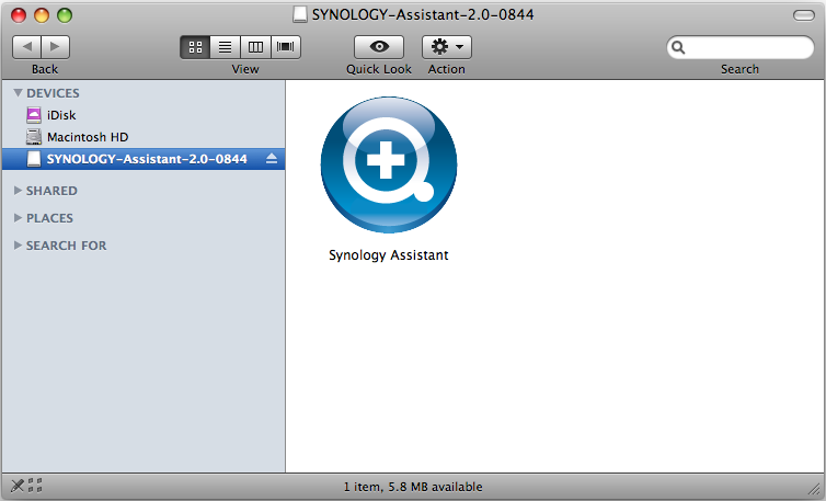 5. Poklepejte na automaticky vytvořenou miniaturu SYNOLOGY-Assistant.dmg na ploše. 6. Spusťte průvodce nastavením poklepáním na poloţku Synology Assistant. 7.