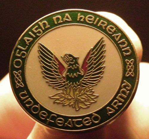 Katolíci/republikáni/nacionalisté IRA irská republikánská armáda (pravá