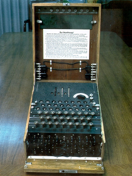 ologie chch Enigma vojenská enigma se skládala ze tr í c ástí: 1 klávesnice pro
