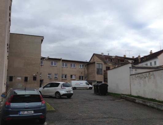 ÚVOD SOŠ stavební a SOU stavební v Kolíně se skládá z komplexu budov, které patřily původně soukromým subjektům a byly přistavovány podle účelu v dané době bez jakékoliv koncepce.