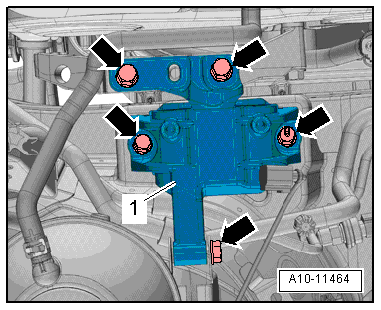 1,2/63; 77 kw TSI Motor 08.2013 Ausbauen Wasserkastenabdeckung ausbauen Karosserie - Montagearbeiten; Rep.-Gr. 66. Elektrische Steckverbindung -1- trennen.