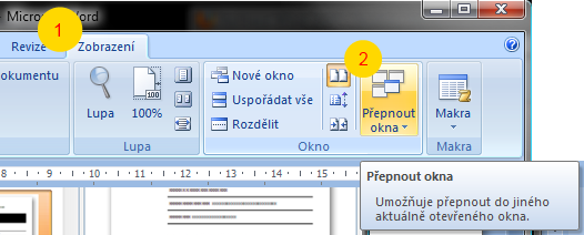 Přepínat mezi dvěma otevřenými dokumenty Aplikace Word umožňuje mít otevřených víc dokumentů najednou. Možnosti jak se to může stát je víc.