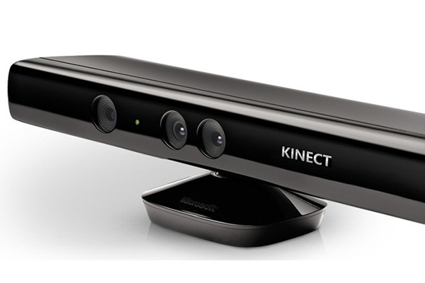 2.1.3 Zástupce koherentních metod Kinec: Infra zářič a infra kamera Firma PrimeSence jejíž technologie tvoří hardwarové řešení senzoru Kinect používá kombinaci dvou aktivních metod.