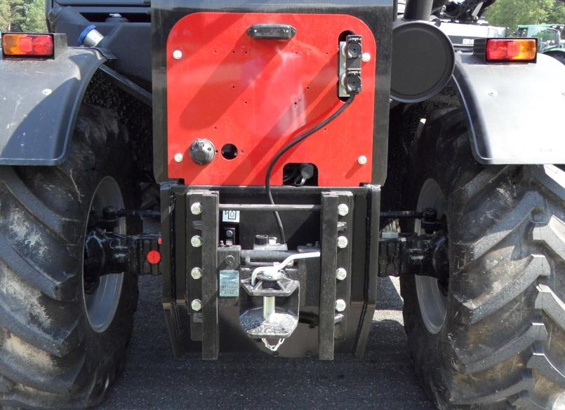 Manipulátory CASE IH FARMLIFT Modelové řady pro každou farmu. S maximální výškou výložníku od 5 do 9 metrů. Nosnost od 2500 do 4200 kg.