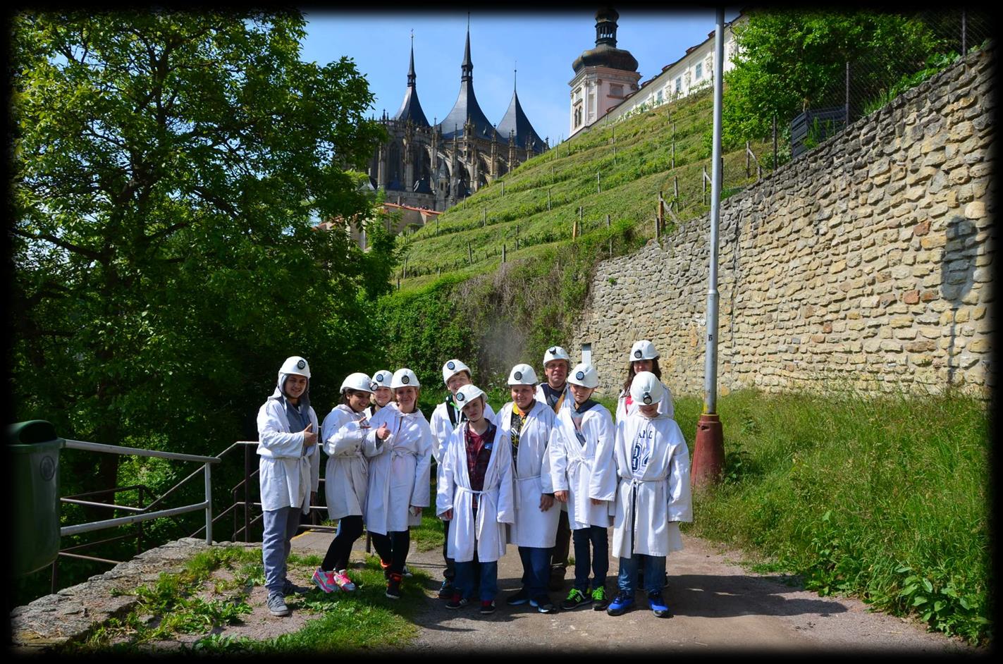 Třída 7.B absolvovala celodenní výlet v pátek 22. května. Cílem byla Kutná Hora. Zúčastnilo se 10 dětí. V programu byla návštěva katedrály sv.
