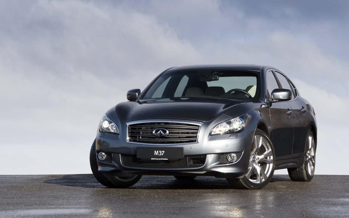 Infiniti M jediný vůz na cz trhu s nabídkou 3 typů