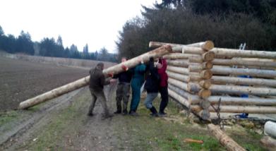 : 723416254, mail: martina.hampejsova@email.cz Nebo též Jan Veselý zástupce jezdců Rodea Corralu Web: www.ceskerodeo.