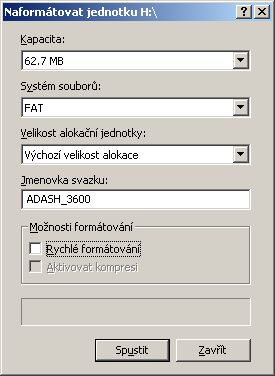 Obr. Čtečka Flash karty po instalaci viditelná na počítači jako Vyměnitelný disk H: U nově zakoupené Flash karty je nutno nejprve zjistit, zda je výrobcem naformátována.