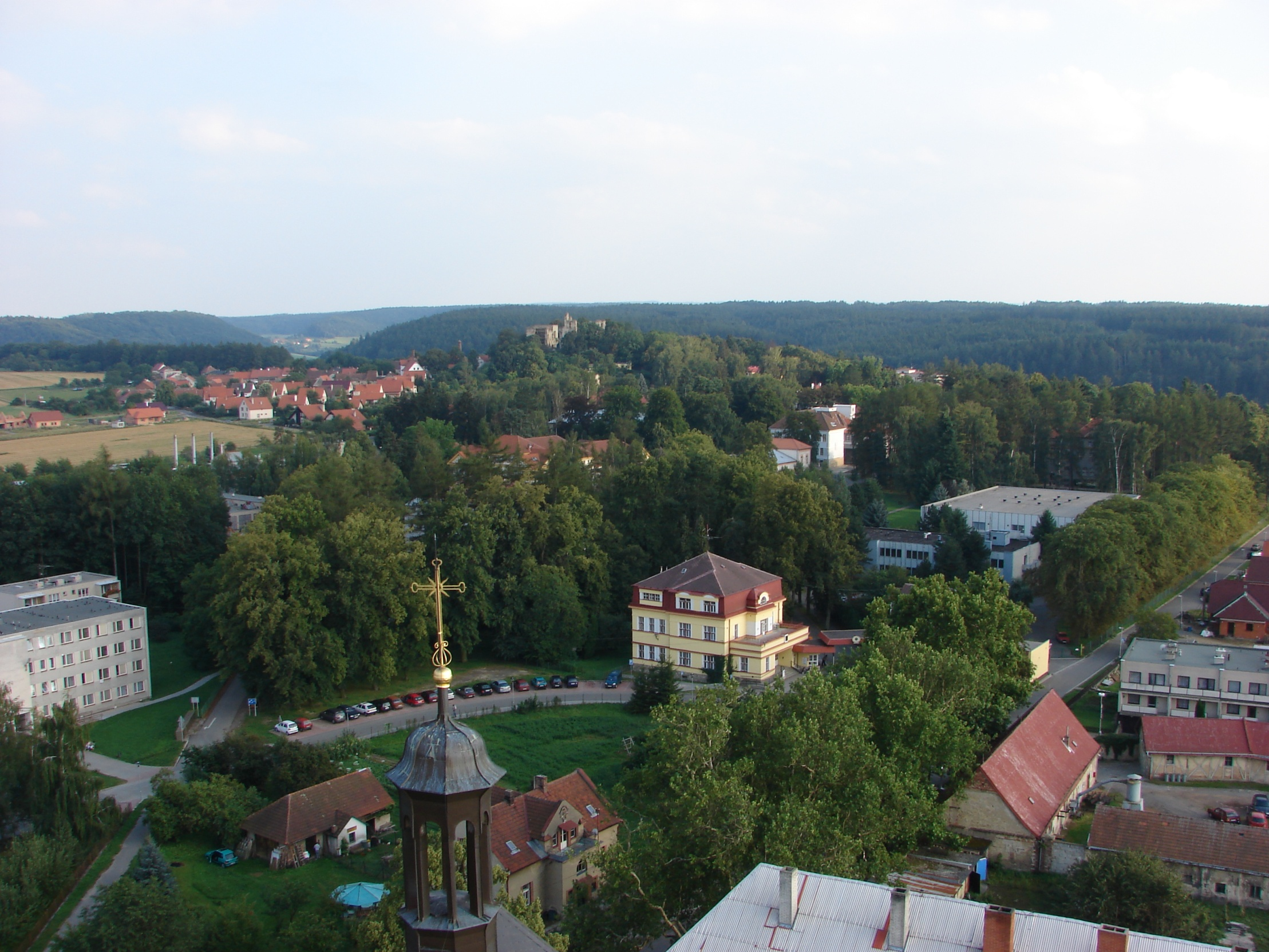 Pohled na hrad Košumberk a