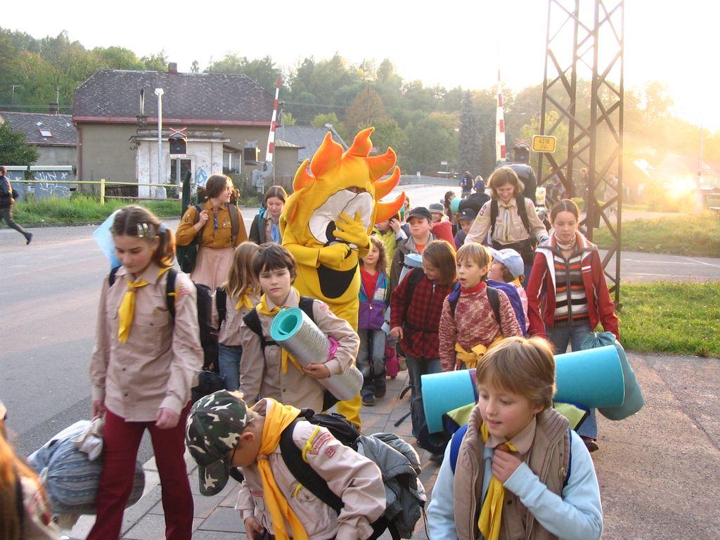 Pardubicích na Kunětické hoře třetí místo. Kromě vážení hliníku a vyhlášení výsledku jsme prožili víkend (15. 17. 4.) plný zábavy, her a soutěží s naší alobalovou koulí.