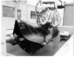 UTB ve Zlíně, Fakulta technologická 35 Obr.4.5 Navíjení vstupního kanálu vzduchu pro tryskový motor letadla [10] 4.