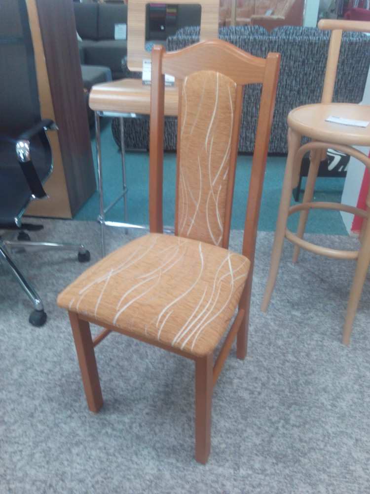 tabák Původní cena 1 127 Kč 400 Kč model