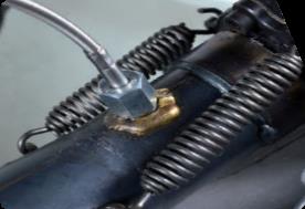 KAPITOLA 2 MONTÁŽ NA MOTOKÁRU MYCHRON5 2. Montáž na motokáru Instalace RPM kabelu Mychron5 je navržen přímo pro instalaci na volant Vaší motokáry.