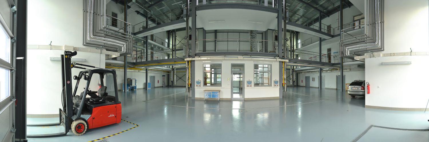 Zkušebna Akreditovaná laboratoř pro zkoušky typu výrobků Možnost testování zařízení do výkonu 150 kw t Měření