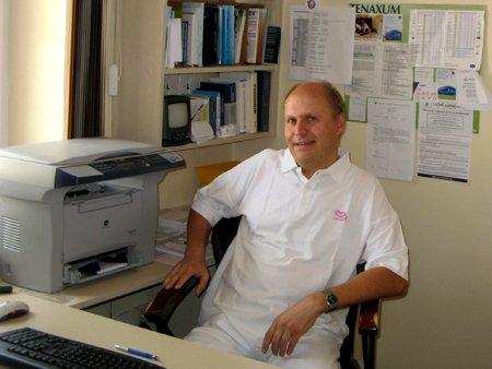 MUDr. Michael Šafránek Každý uživatel má svobodnou volbu lékaře. Při nástupu do DpS je každému novému uživateli nabídnuta možnost přeregistrování, ovšem volba je ponechána na jeho svobodné vůli.