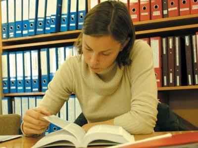 FAKULTA STROJNÍ (FST) 0 1 2 3 4 5 6 7 8 Bakalářské studijní programy Dopravní a manipulační technika, Materiálové inţenýrství a strojírenská metalurgie, Průmyslové inţenýrství a management, Stavba