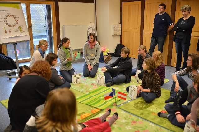 VÝLET DO PŘEDVÁNOČNÍ VÍDNĚ Organizace Chaloupky Velké Meziříčí nás zapojila do programu enviromentální výchovy podpořenou Evropským fondem v programu