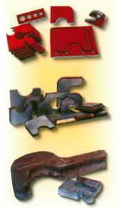 Příklady výrobků řezání plazmatem: a) měkká ocel,