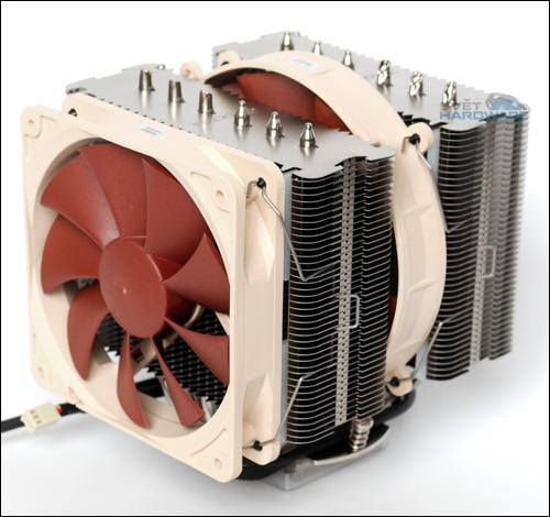 TEORETICKÁ ČÁST Obrázek 22: Masivní kombinovaný chladič CPU s použitím heatpipe [24]