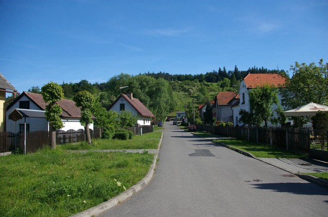 ROZTOKY U KŘIVOKLÁTU ÚZEMNÍ PLÁN NÁVRH POŘIZOVATEL: Obecní úřad Roztoky u