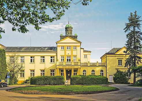 8 7. listopadu 2014 Žďársko Nejlepší králíci skokani míří do Chotěboře. Na šampionát Sobota 8. listopadu bude v Chotěboři patřit mistrovství republiky v králičím hopu.