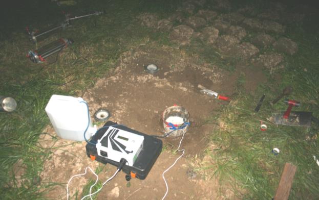 Přednostně byl testován proces infiltrace vody zdola (přitékající do půdních horizontů proti směru působení gravitace, například z úrovně uložení trubkové drenáže), na rozdíl od tradiční vertikální