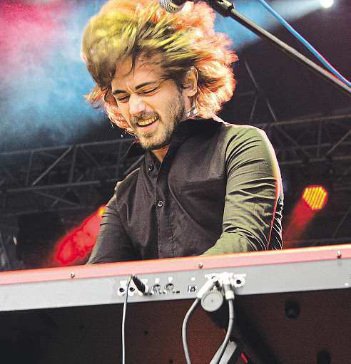 Střední Čechy 13. června 2014 7 Ostrované sevytáhli.složili se na festival ve velkém stylu Díky přízni fanoušků se 11. ročník festivalu United Islands stěhuje do jedné znejkrásnějších zahrad Prahy.
