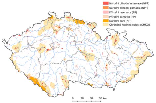 Ochrana přírody 29 velkoplošných ZCHÚ: 4 NP (1,5 % rozlohy ČR), 25 CHKO (14,0 % rozlohy ČR) 2 422 ma