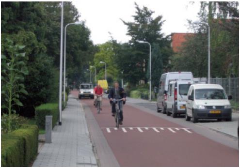 Obrázek 17: Ulice pro cyklisty, Zwolle, Nizozemí Zdroj: Bosch 2011 Obrázek 18:
