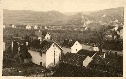 Otvovice: střed obce, cca 1940-1945 Otvovice