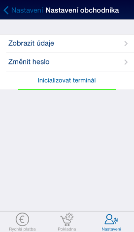 Dojde k propojení s bankou a mpos terminál provádí inicializaci. V průběhu procesu zobrazuje displej mpos terminálu různé statusové informace, na které není nutné reagovat.