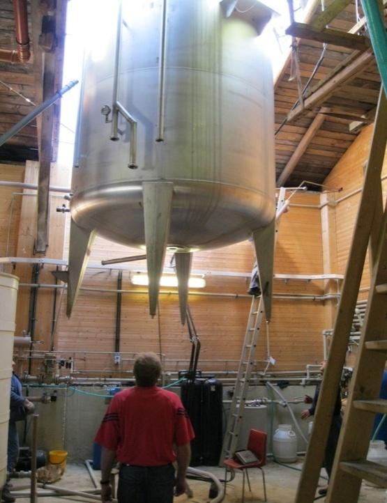 - Pardubice REALIZACE: 2011 Demontáţ aparátu ø 2800 a přeprava Dodávka materiálu Výroba nerezových chladících
