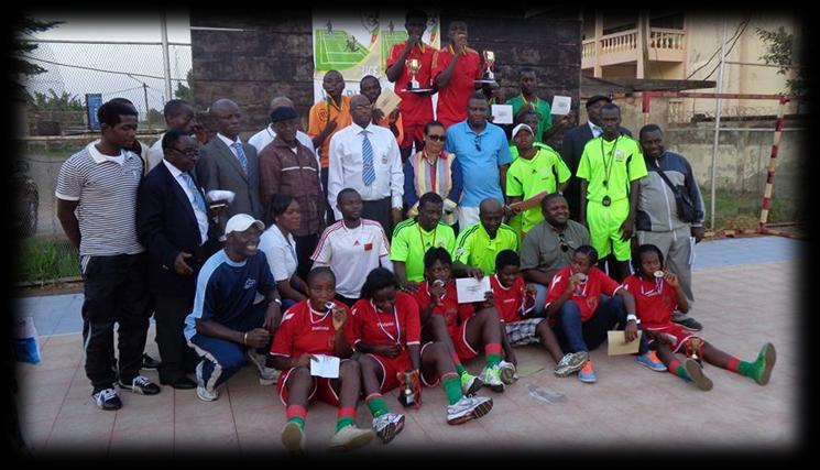 Kamerun Futnet Cameroon Status: Členem UNIF od roku 2012 Web: - Kontaktní osoba: Ben Alioum Arga cameroon.futnet@yahoo.fr Kamerun je další africkou zemí, kde se nohejbalu dobře daří.